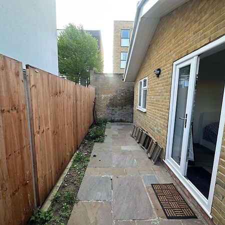 2 Bedroom House,Brownhillrd Se6 Londen Buitenkant foto