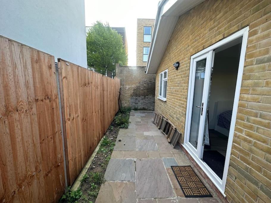 2 Bedroom House,Brownhillrd Se6 Londen Buitenkant foto